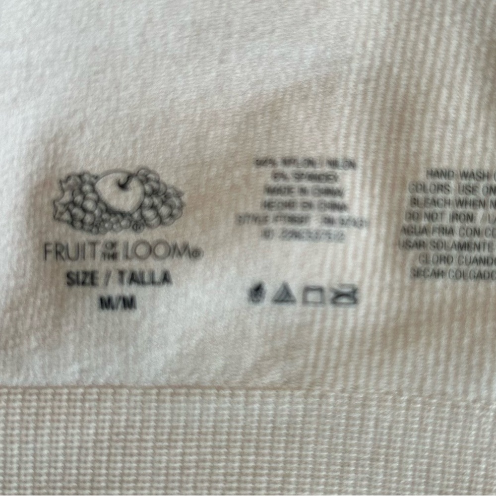 NWT Medium Fruit Of The Loom Lot of 2 Wireless Lightly Lined Bras Black Cashmere - Picture 4 of 8